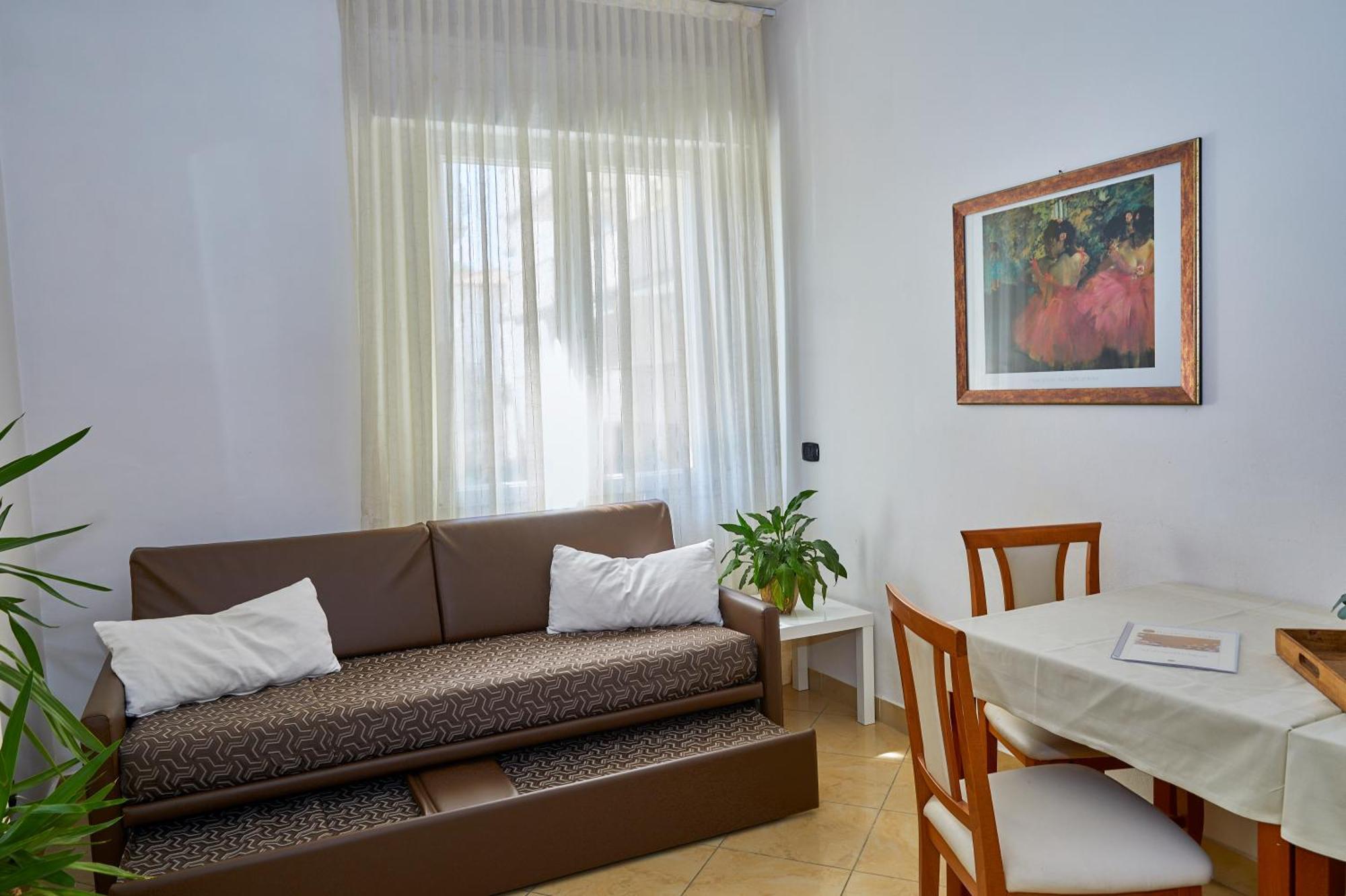 Residence Fellini Rimini Bagian luar foto